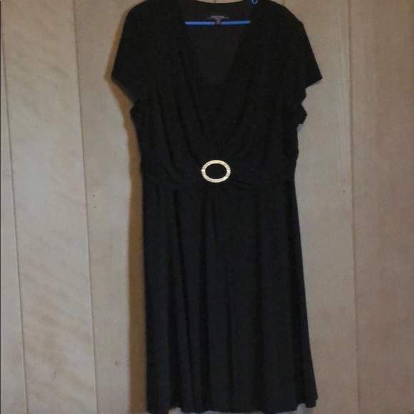 R & M Richards Dresses & Skirts - R & M Richard black dress in size 18W R & M Richards Dresses & Skirts - R & M Richard black dress in size 18W